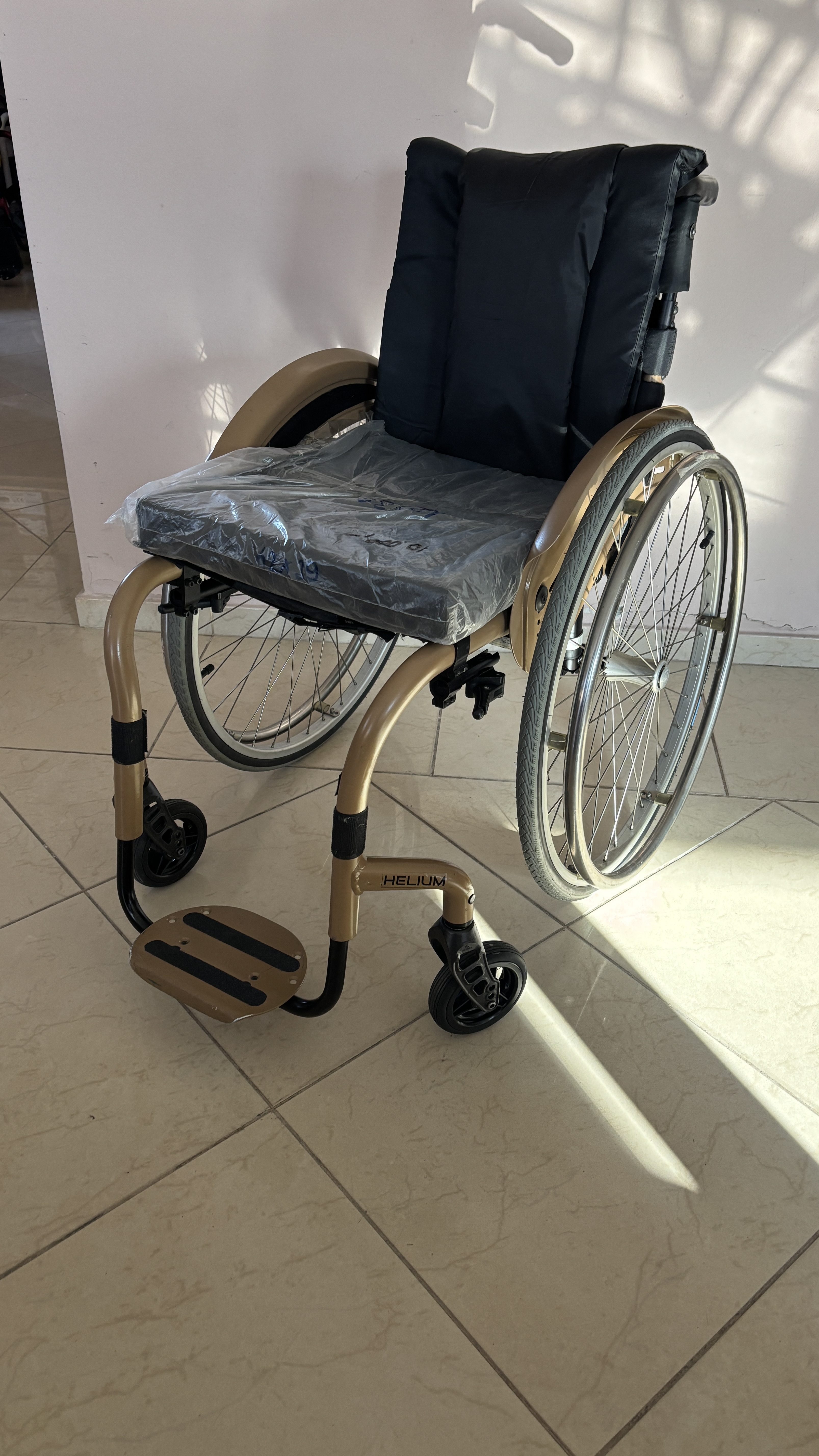 aktív kerekesszék, könnyű kerekesszék, aktívszék, kerekesszék, aluminium kerekesszék